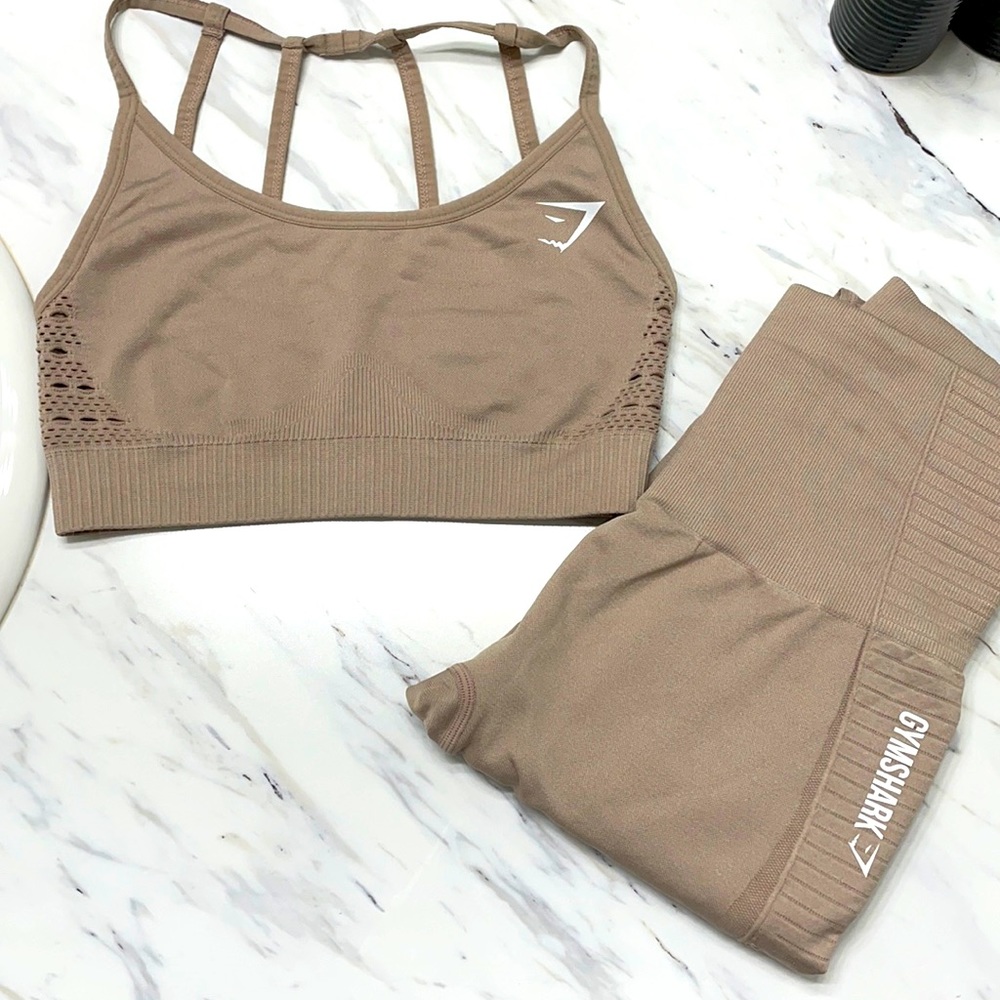 Gymshark Seamless Strappy Sports Bra & Leggings Set - Taupe